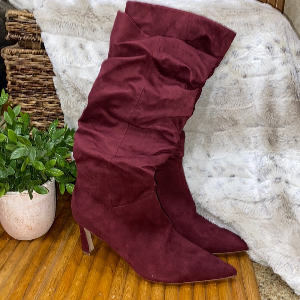 NWT Shoe Dazzle Robin Cordovan Slouch Boots